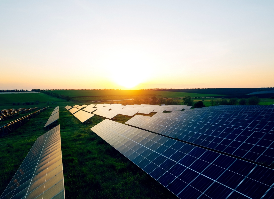 prikaz solarnih panela na farmi